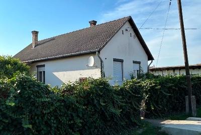 Casă individuală cu 2 camere în Dorolț