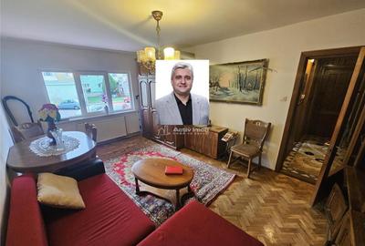 Resita, 3 Cam. Dec., Mobila Utilat, Parter Inalt, Micro 4 - 1