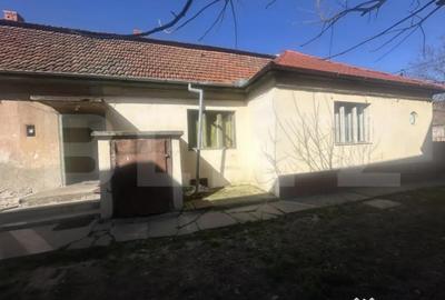 Casă cu 4 camere în Titulescu - 1