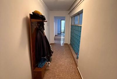 Apartament cu 3 camere decomandat în Calea București - 7
