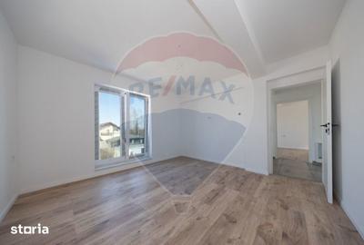 Casă cu 4 camere cu Teren 500 Mp în Sânpetru - 8