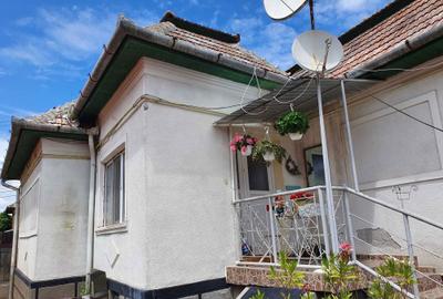 Casă cu 4 camere în Central - 8