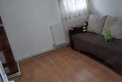 Casă cu 6 camere în Lehliu - 2
