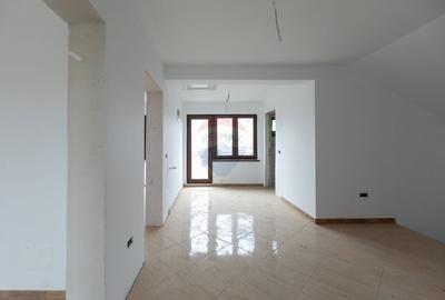 Casa / Vila cu 5 camere de vanzare, strada George Enescu, zona Tache - 7