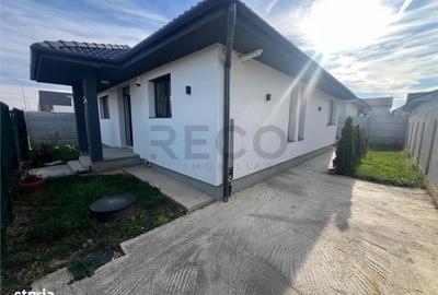 Casă cu 3 camere cu Teren 250 Mp în Tokai - 2