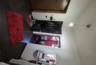 Apartament cu 3 camere decomandat în Central - 8