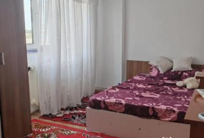 Apartament cu 3 camere decomandat în Traian - 7