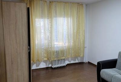 Garsonieră decomandată în Exterior Vest