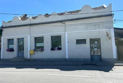 Vand spatiu comercial centru vechi - 1