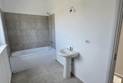 Casă cu 3 camere cu Canalizare în Central - 7