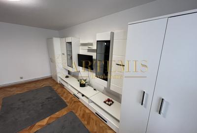Apartament de 3 camere, decomandat,68 mp., zona Lama - 3