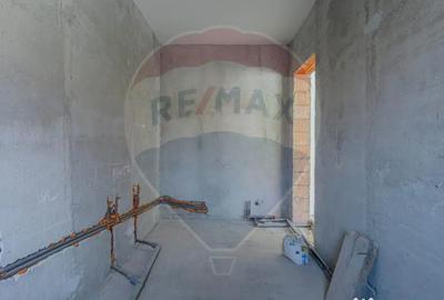 Casă cu 4 camere cu Teren 1642 Mp în Hoghiz - 12