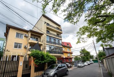 Apartament cu 3 camere semidecomandat în Vitan - 15