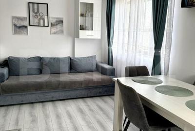 Apartament cu 3 camere decomandat în Central - 2