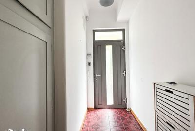 Casă cu 7 camere cu Teren 500 Mp în Central - 11