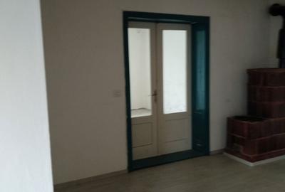 Casă cu 4 camere în Teiu - 3
