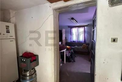 Casă cu 3 camere cu Teren 415 Mp în Beiuș - 15