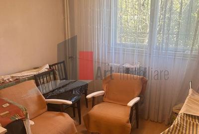 Apartament cu 2 camere decomandat în Drumul Taberei