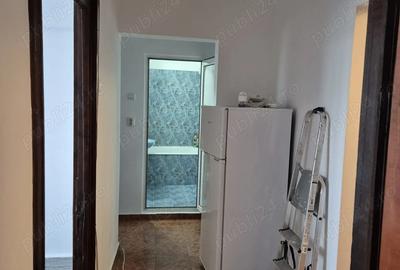 Inchiriez ap 3 camere decomandat - 10
