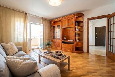 Apartament cu 3 camere decomandat, mobilat în Unirii