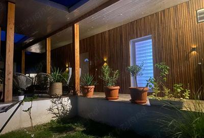 Casa renovata in stil occidental, cu planta?ie de lavanda! - 3