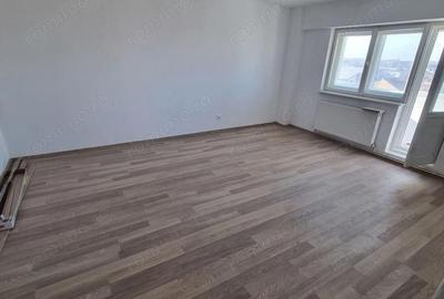 Garsonieră decomandată în Km 5 - 4