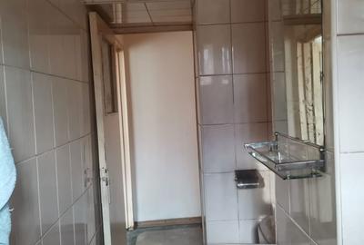 Garsonieră decomandată în Central - 3