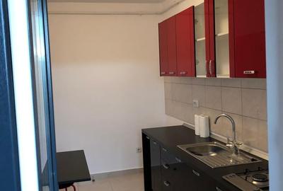 Garsonieră decomandată în Uverturii - 1