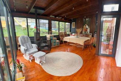 Casă cu 4 camere cu Canalizare în Bucium - 1