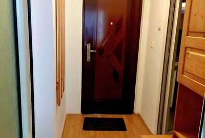 Garsonieră decomandată în Central - 2