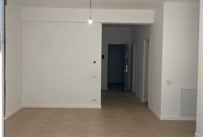 Apartament cu 3 camere decomandat, mobilat în Băneasa - 1