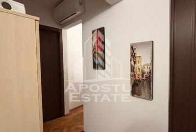 Apartament cu 3 camere, Decomandat, Centrala Proprie, zona Sagului - 9