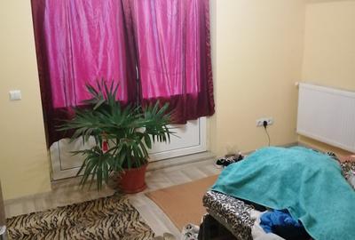 Casa de vanzare,str. Remetea,5 camere, parter+etaj,teren 5 ari,singur in curte. - 8