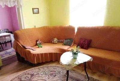 Apartament cu 3 camere nedecomandat în Anina - 1