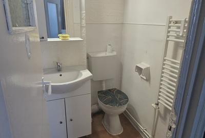 Apartament cu 2 camere decomandat, mobilat în Hala Centrală - 1