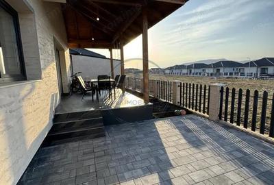 Casă cu Teren 500 Mp în Unirea - 2