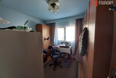 Apartament cu 3 camere semidecomandat, mobilat în Lipovei - 3