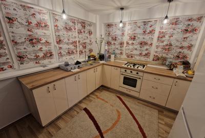 Spațiu comercial, de 120 mp, în Central - 11