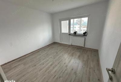 Apartament cu 3 camere decomandat în Progresul - 1
