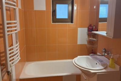 Apartament cu 3 camere decomandat în Piața Centrală - 7