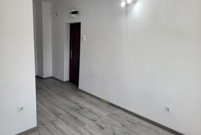 Apartament 1 cameră de vânzare - 2
