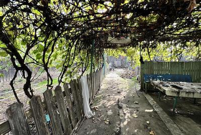 Casă cu 2 camere cu Teren 388 Mp în Mihai Bravu - 4