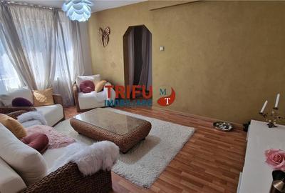 Apartament cu 2 camere semidecomandat în Cetate