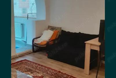 Apartament cu 3 camere decomandat în Cetate - 1