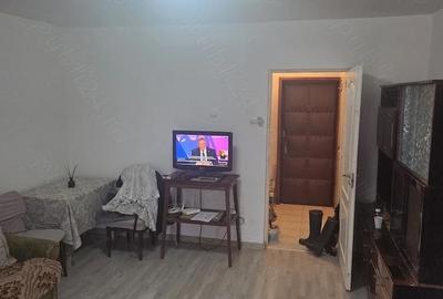 Garsonieră decomandată în Tătărași - 2