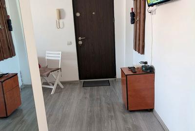 Apartament cu 2 camere decomandat în Exterior Vest