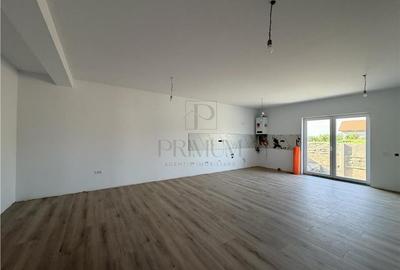 Duplex cu 4 camere cu Canalizare în Moșnița Nouă - 3
