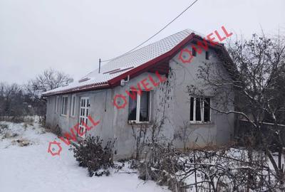 Proprietate de vânzare formată din două case, în Moacșa! - 3