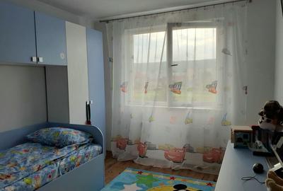 Vand apartament 3 camere in bloc nou - 2