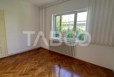 Casa individuala  de inchiriat 100 mpu si curte Calea Dumbravii Sibiu - 3